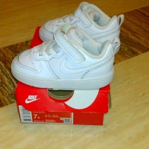 Nike court borough low 2